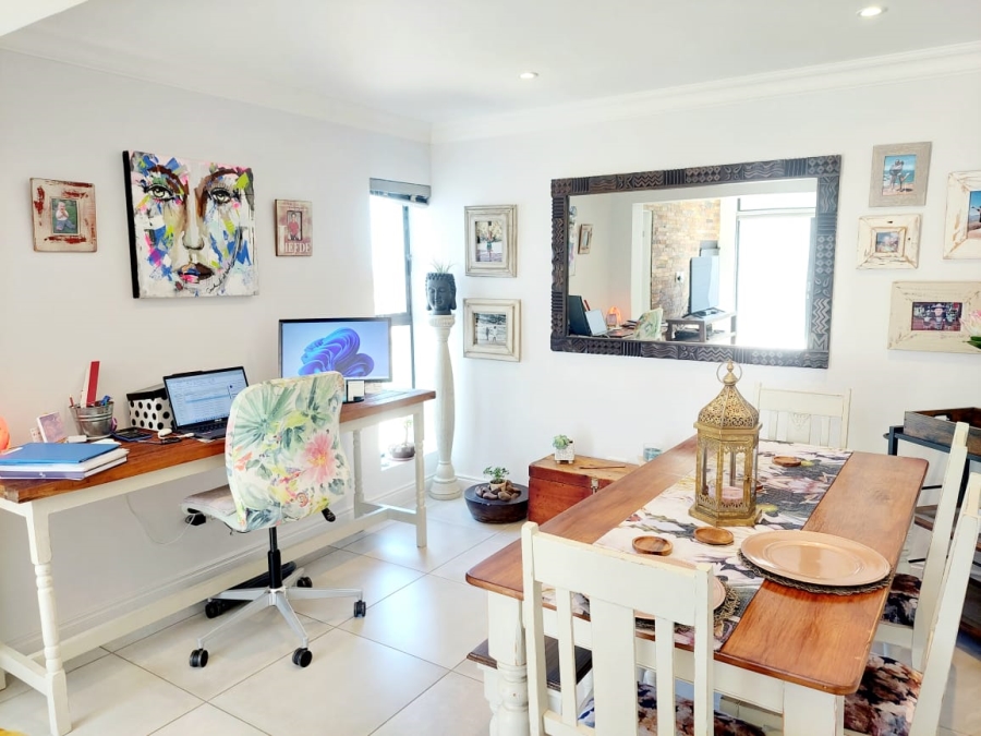 2 Bedroom Property for Sale in Island View Western Cape